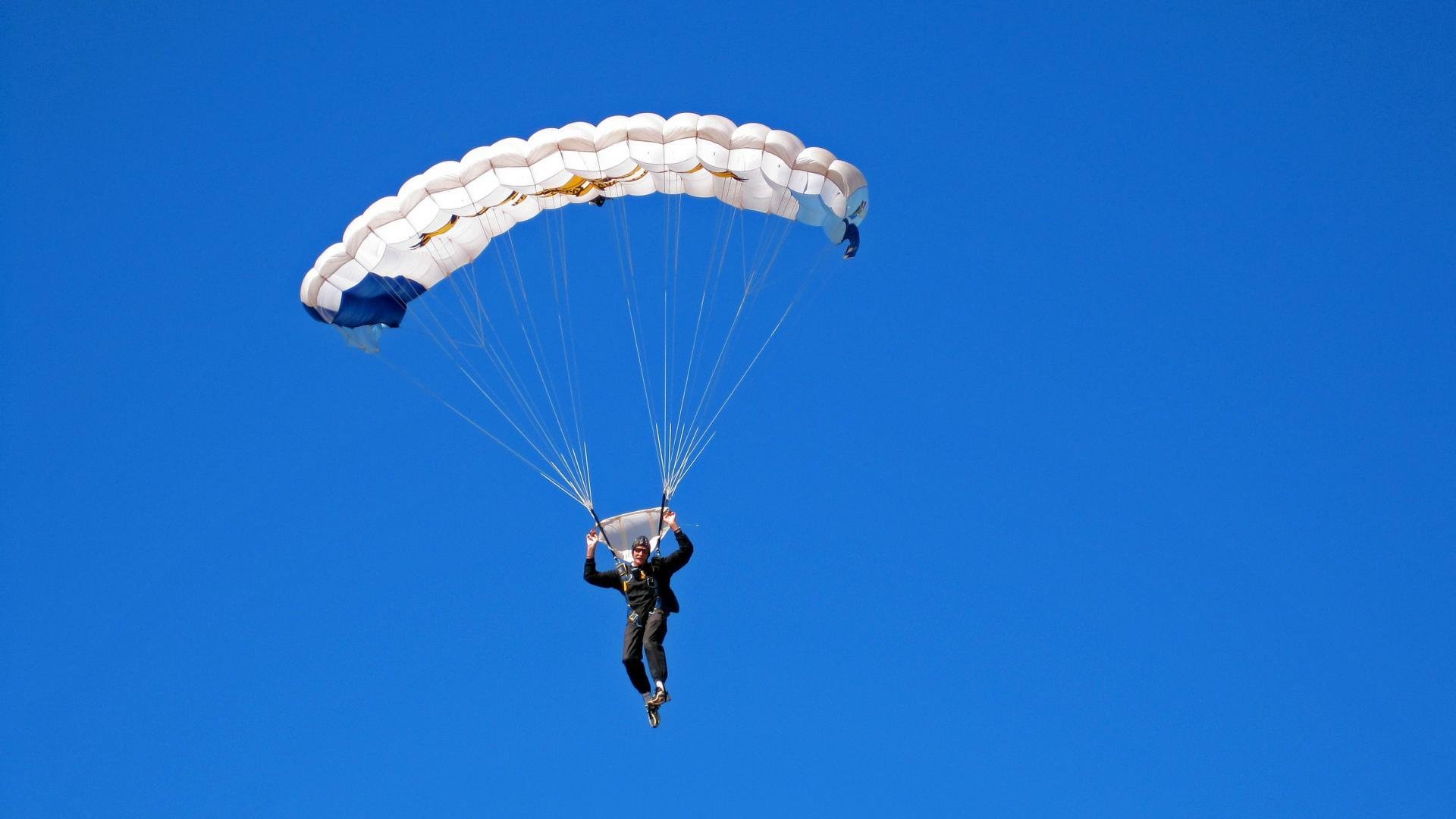 开云真人娱乐官网-_巨型立体画：用空间艺术展示运动激情_，超级立体的画