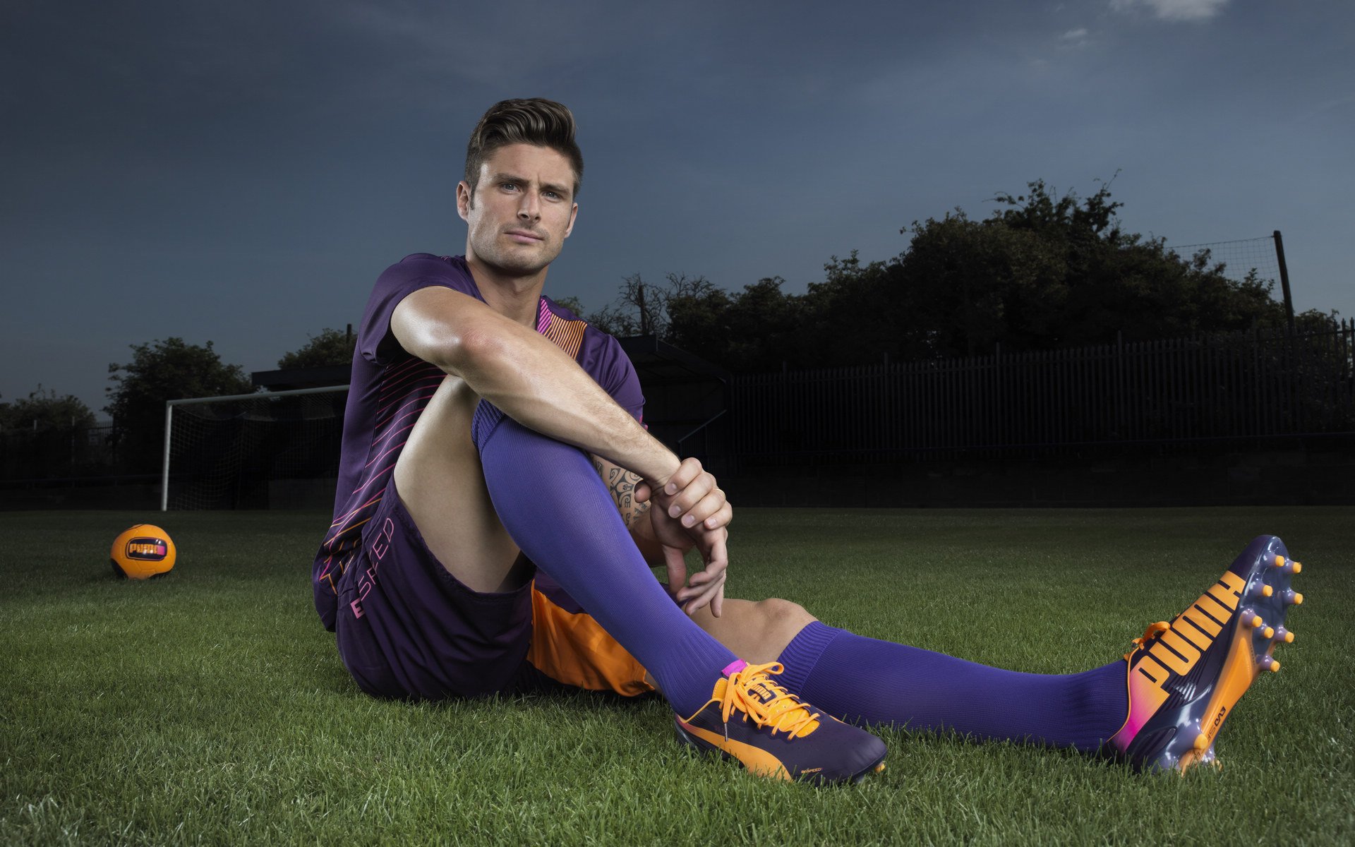 比赛中场：车手的奇迹逆转故事，职业赛车手视频